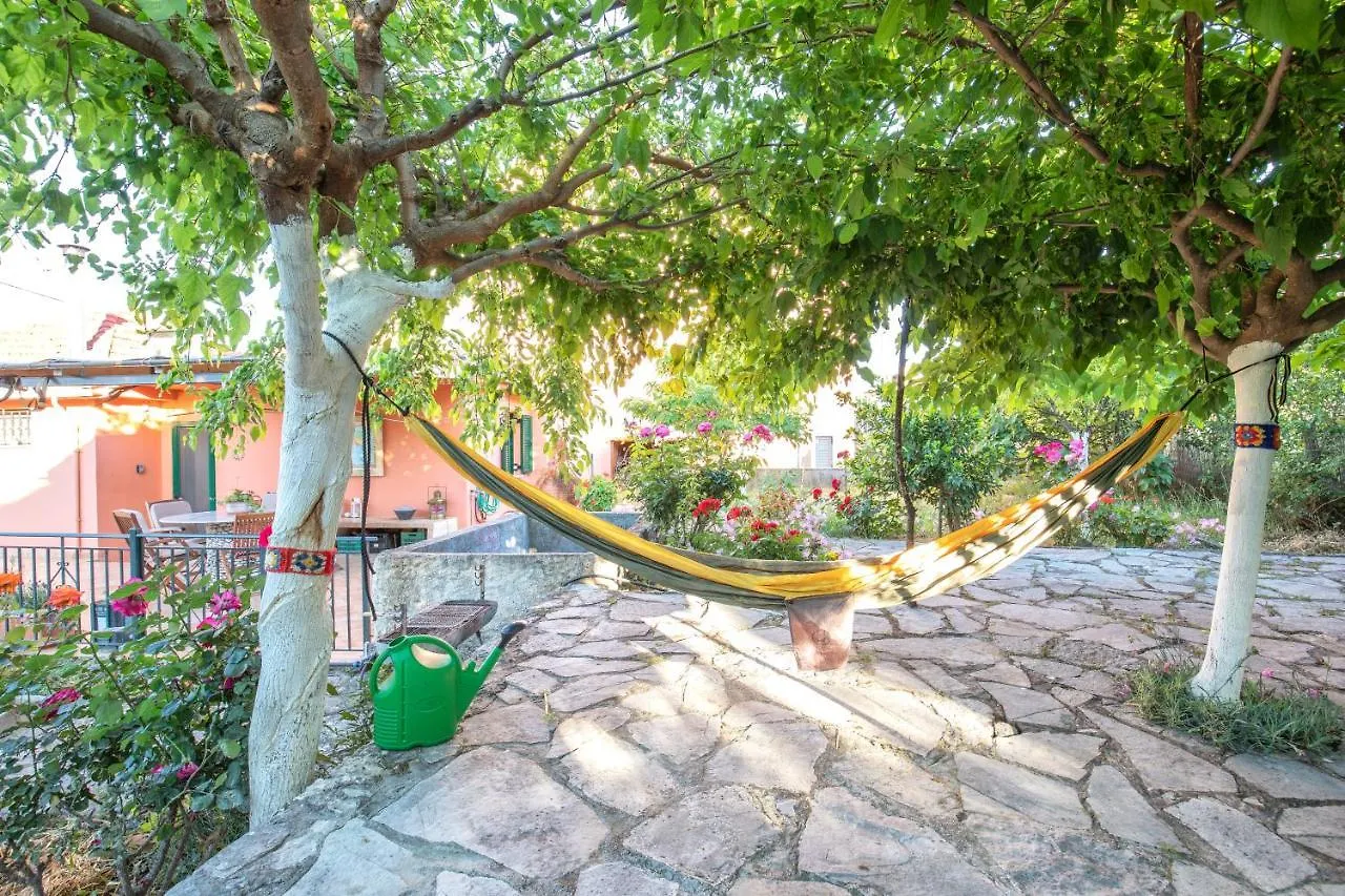Traditional 2Bedroom Private House Karavomylos